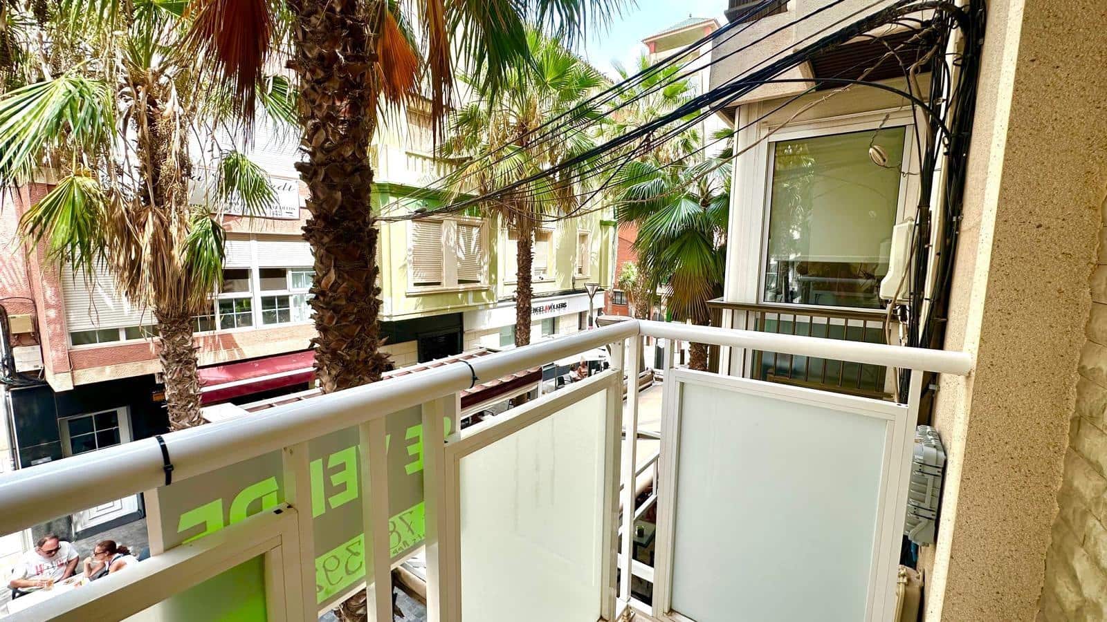 4 makuuhuone Huoneisto myytävänä paikassa Torrevieja - 249 900 € (Ref: 9639669)