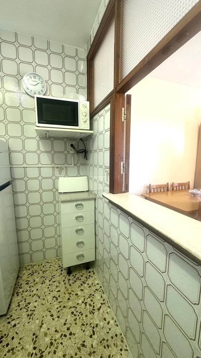 3 slaapkamer Appartement te koop in Torrevieja met zwembad - € 199.900 (Ref: 9639672)