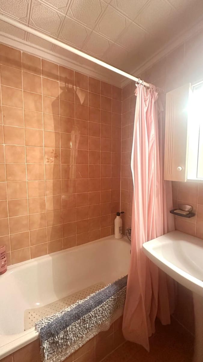 3 slaapkamer Appartement te koop in Torrevieja met zwembad - € 199.900 (Ref: 9639672)