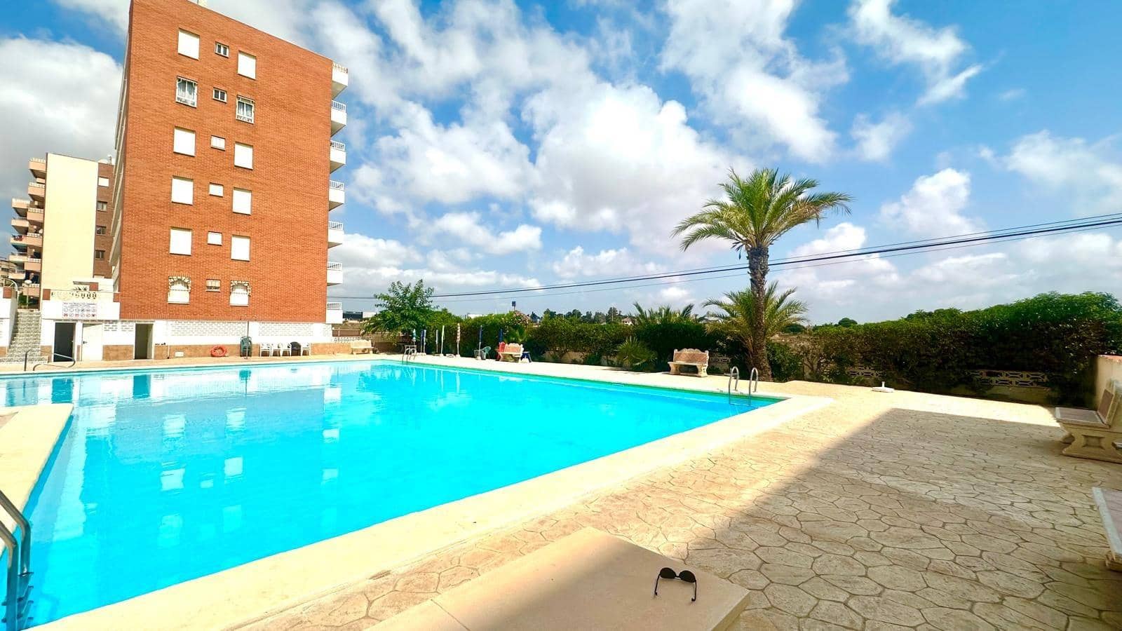 3 slaapkamer Appartement te koop in Torrevieja met zwembad - € 199.900 (Ref: 9639672)