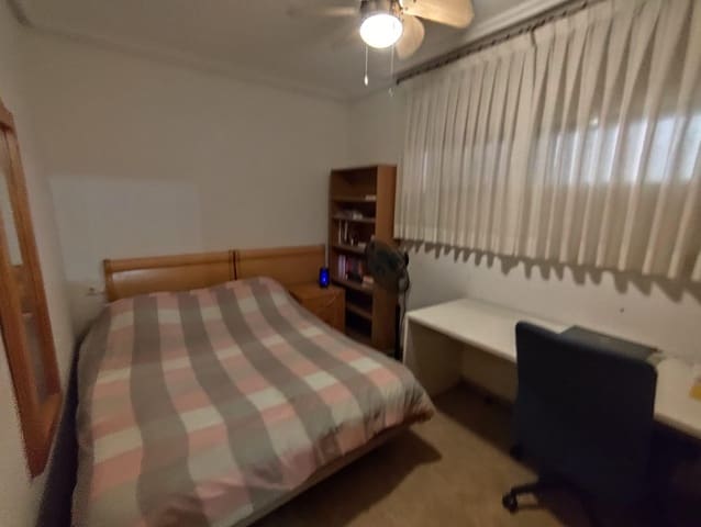 4 makuuhuone Huoneisto myytävänä paikassa Las Piscinas Naturales, Torrevieja - 169 900 € (Ref: 9639674)