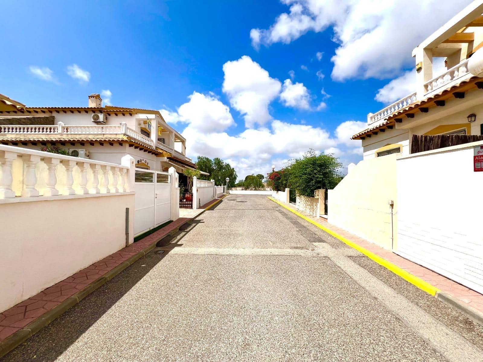 3 chambre Maison de Ville à vendre à Orihuela avec piscine - 288 000 € (Ref: 9639676)