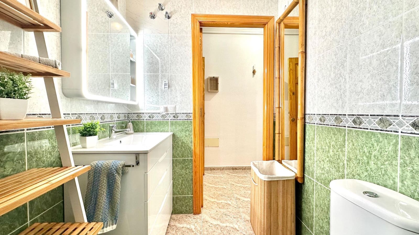 2 quarto Apartamento para venda em Torrevieja - 154 900 € (Ref: 9639688)