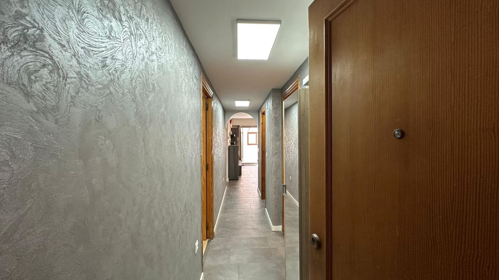 3 makuuhuone Huoneisto myytävänä paikassa Torrevieja mukana uima-altaan - 169 900 € (Ref: 9639710)