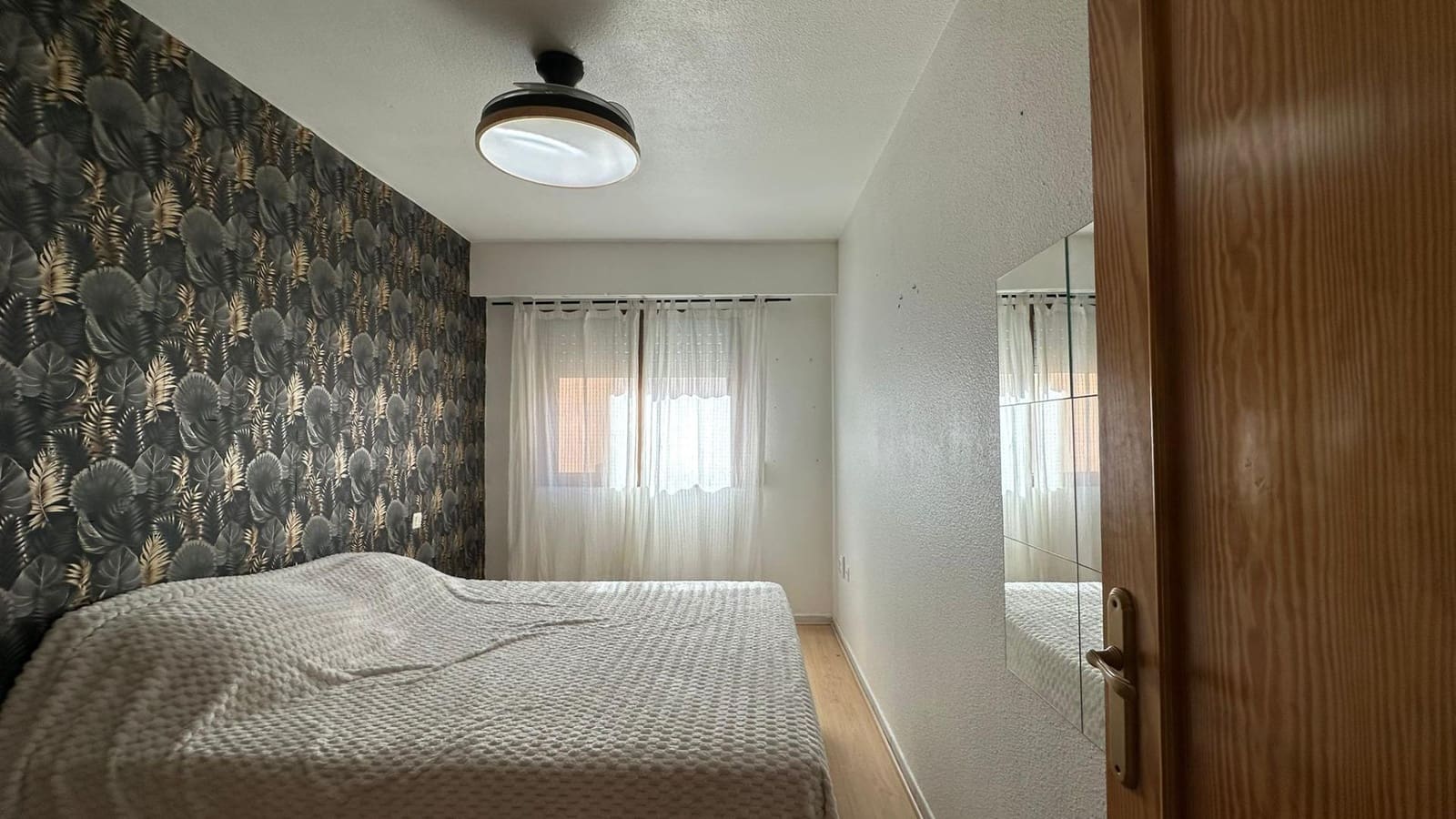 3 makuuhuone Huoneisto myytävänä paikassa Torrevieja mukana uima-altaan - 169 900 € (Ref: 9639710)