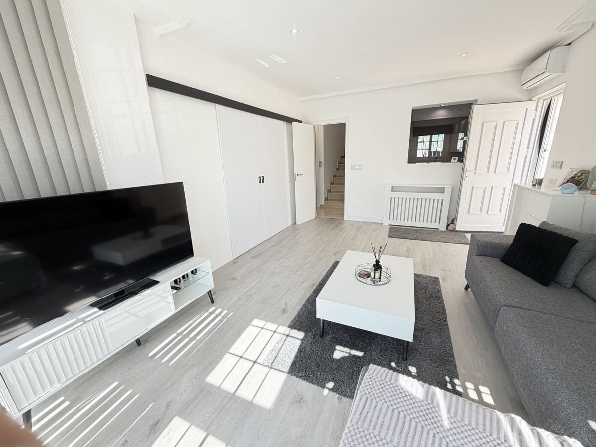 3 chambre Villa/Maison à vendre à Los Dolses avec piscine - 389 000 € (Ref: 9639721)