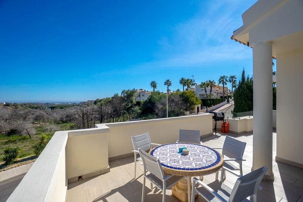 4 sovrum Villa till salu i Orihuela Costa med pool - 499 000 € (Ref: 9639722)