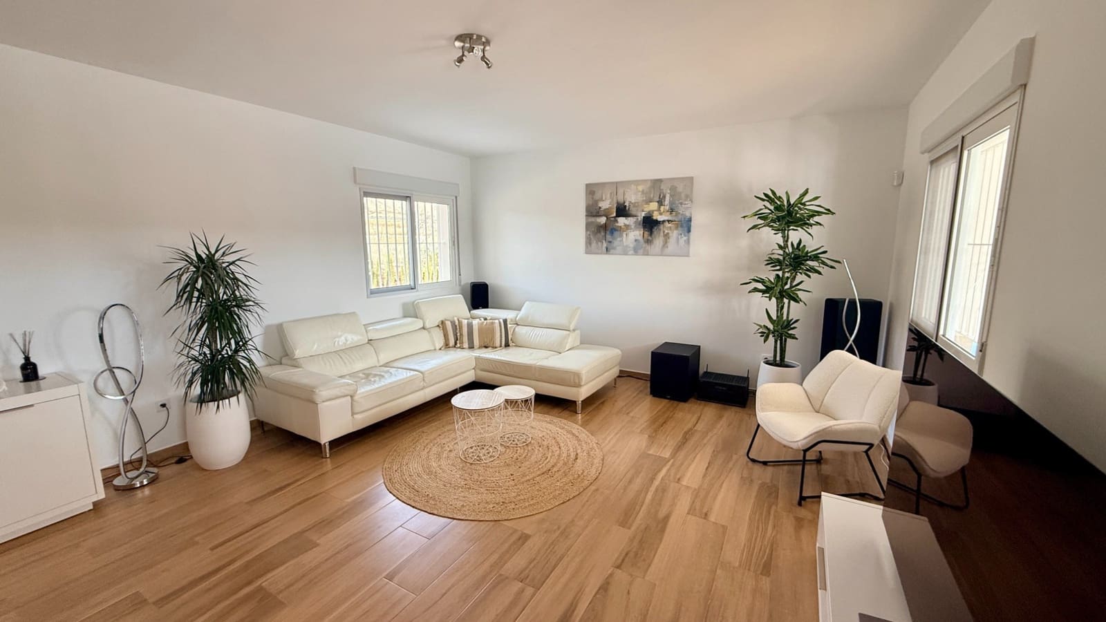 3 makuuhuone Huvila myytävänä paikassa Macisvenda mukana uima-altaan 
autotalli - 374 950 € (Ref: 9639727)