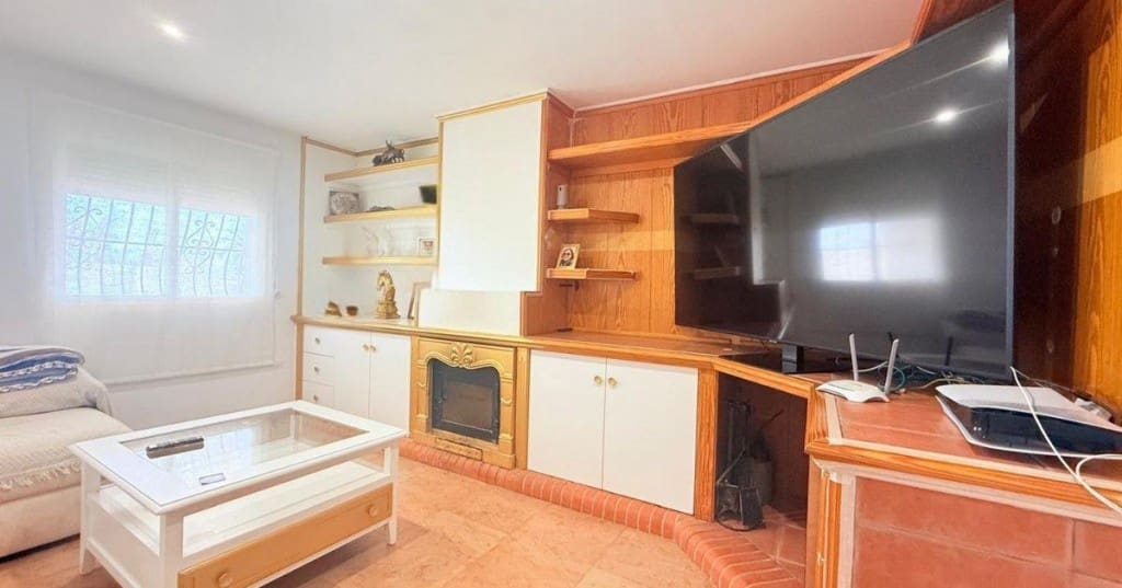 4 bedroom Villa for sale in La Villajoyosa / Vila Joiosa with pool - € 390,000 (Ref: 9639731)