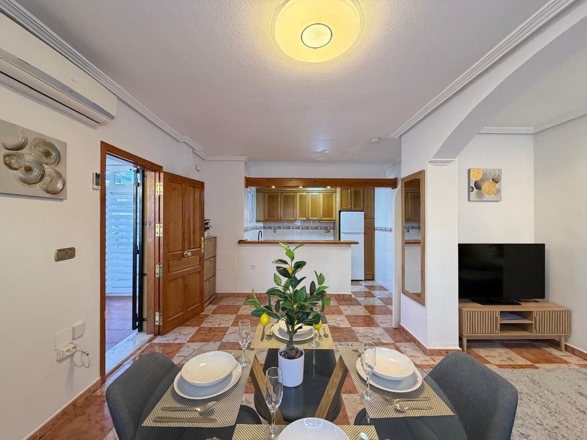 2 bedroom Bungalow for sale in Orihuela - € 219,900 (Ref: 9639739)