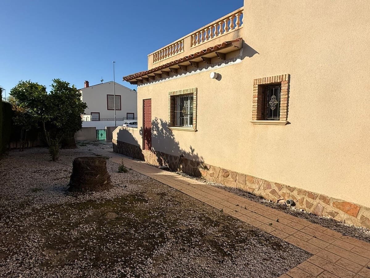 3 quarto Bungalow para venda em Guardamar del Segura - 255 000 € (Ref: 9639740)