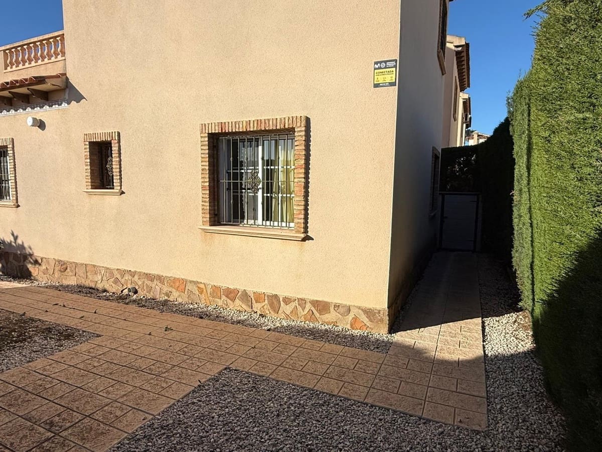 3 quarto Bungalow para venda em Guardamar del Segura - 255 000 € (Ref: 9639740)
