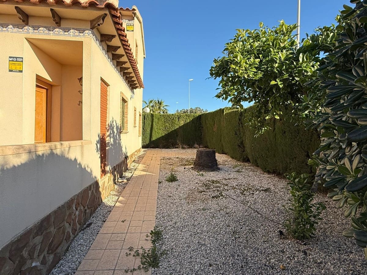 3 quarto Bungalow para venda em Guardamar del Segura - 255 000 € (Ref: 9639740)
