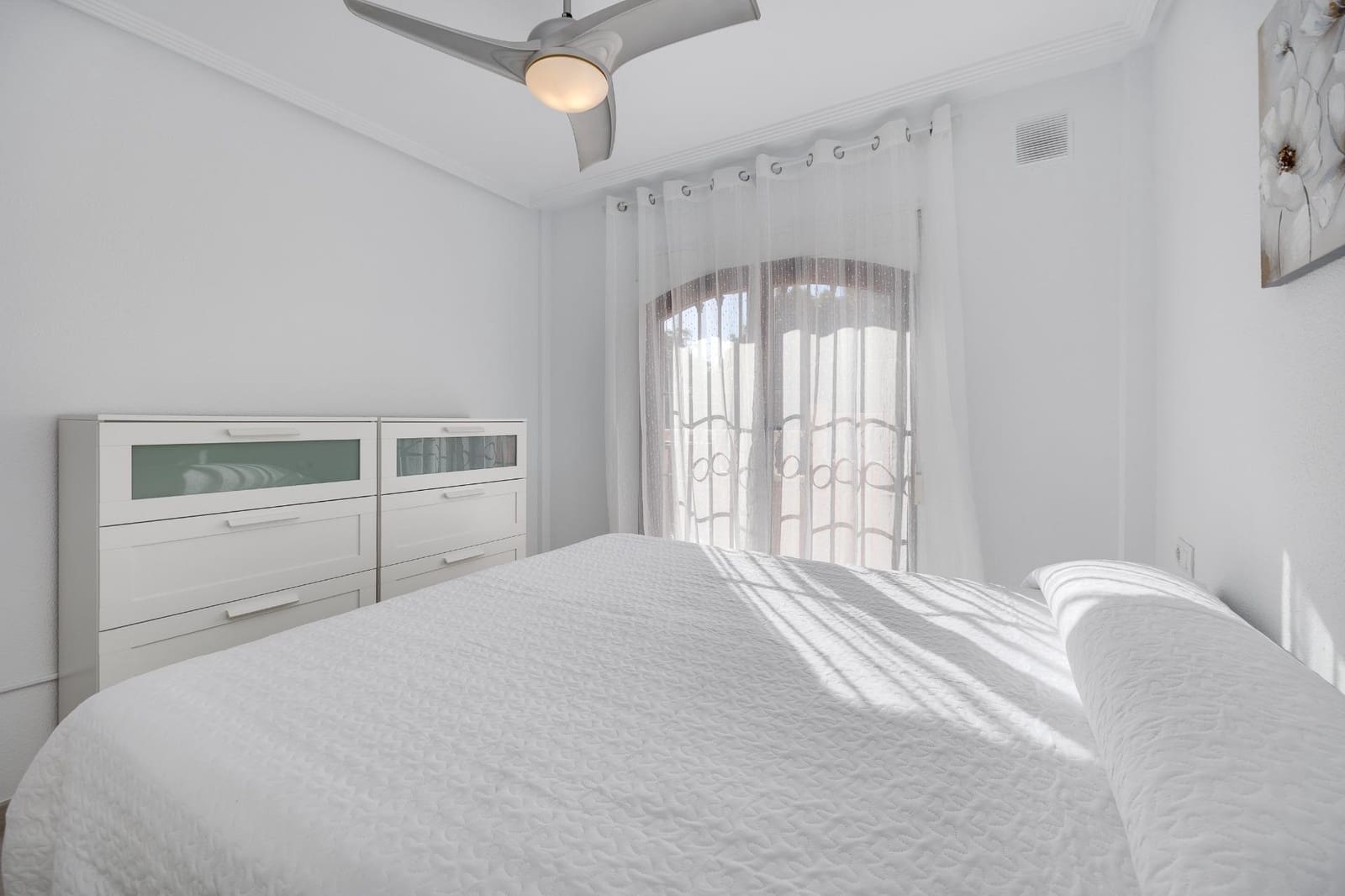 2 soverom Bungalow til salgs i Torrevieja med svømmebasseng garasje - € 204 000 (Ref: 9639747)