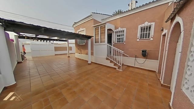 3 quarto Moradia para venda em El Chaparral, Torrevieja com piscina - 324 500 € (Ref: 9645567)
