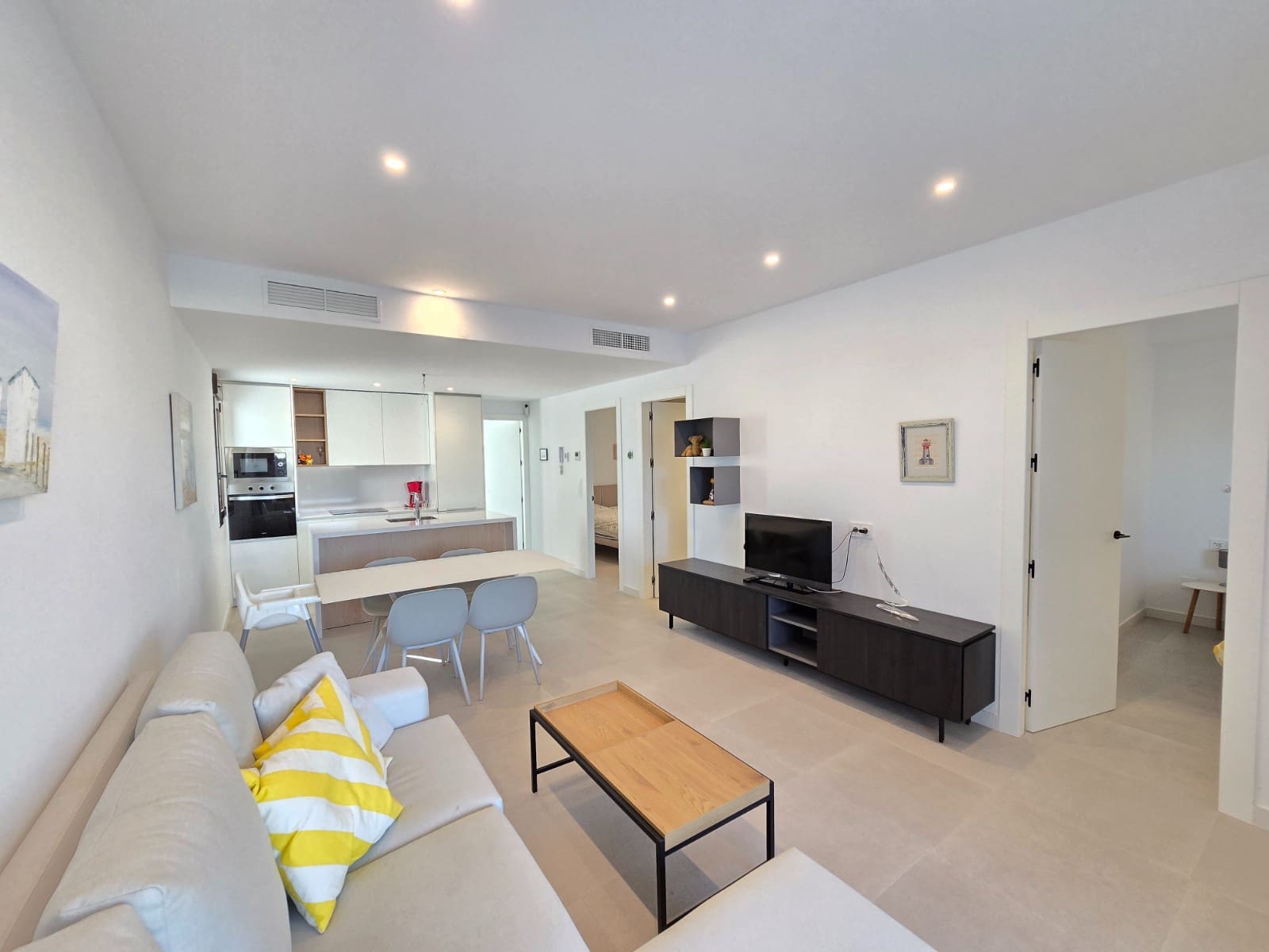 2 bedroom Apartment for sale in Pilar de la Horadada with pool - € 279,000 (Ref: 9645575)