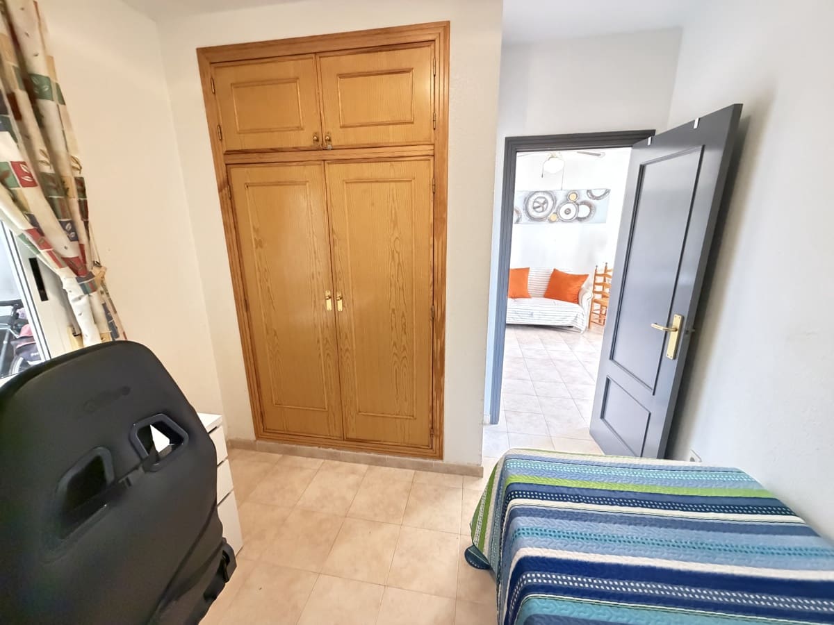 2 soveværelse Lejlighed til salg i La Zenia med swimmingpool - € 190.000 (Ref: 9645586)