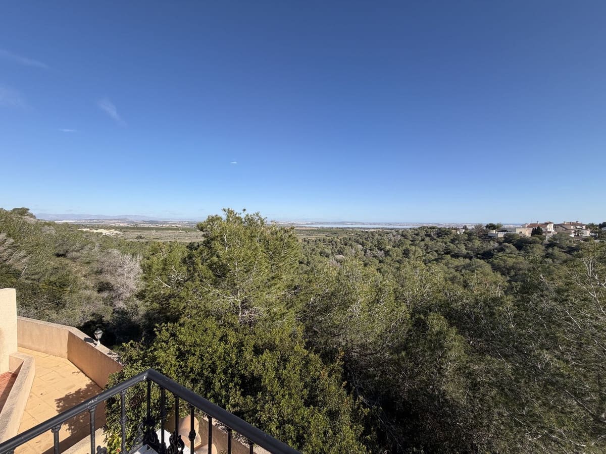 3 Zimmer Haus zu verkaufen in Orihuela mit Pool - 229.000 € (Ref: 9662155)