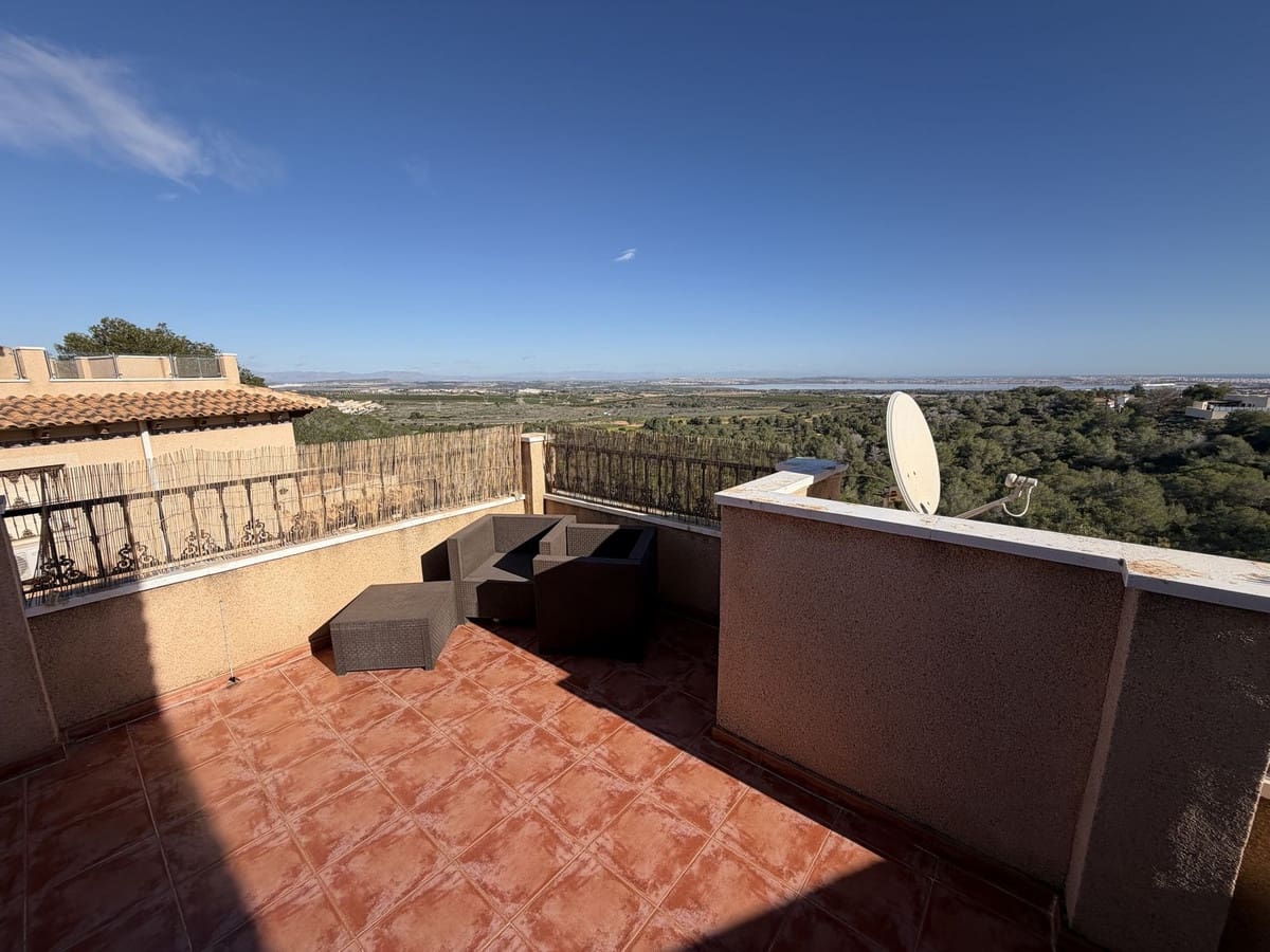 3 Zimmer Haus zu verkaufen in Orihuela mit Pool - 229.000 € (Ref: 9662155)