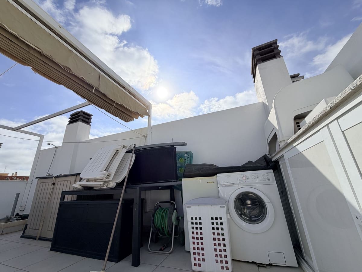 3 sovrum Hus till salu i Orihuela med pool garage - 349 000 € (Ref: 9662156)