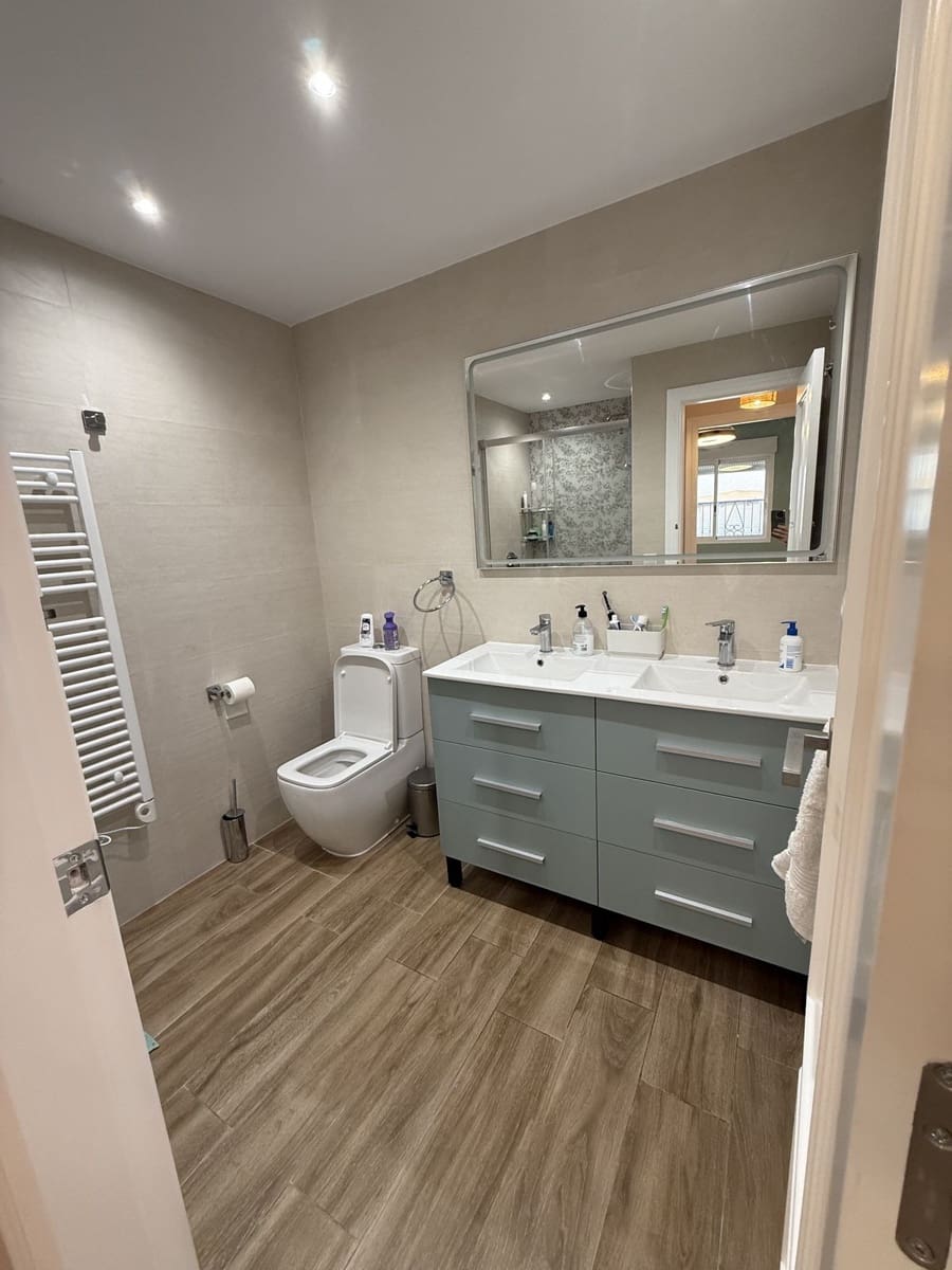 2 soveværelse Lejlighed til salg i Orihuela med swimmingpool - € 219.000 (Ref: 9662158)