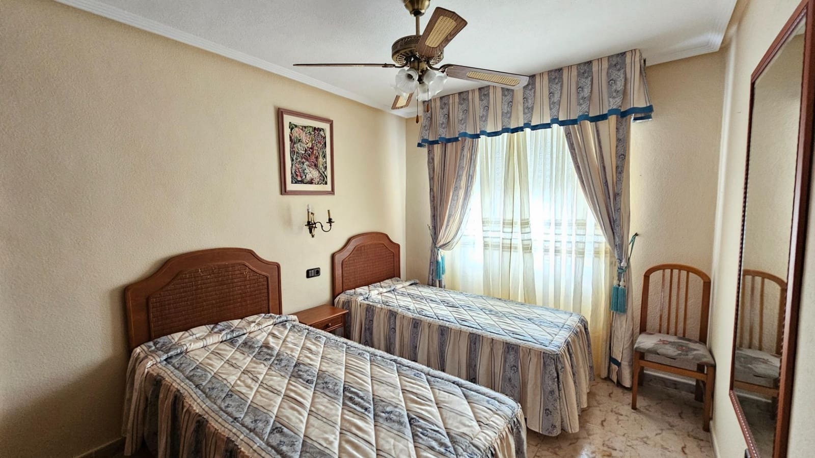 3 sypialnia Willa na sprzedaż w Torrevieja z basenem - 390 000 € (Ref: 9662174)