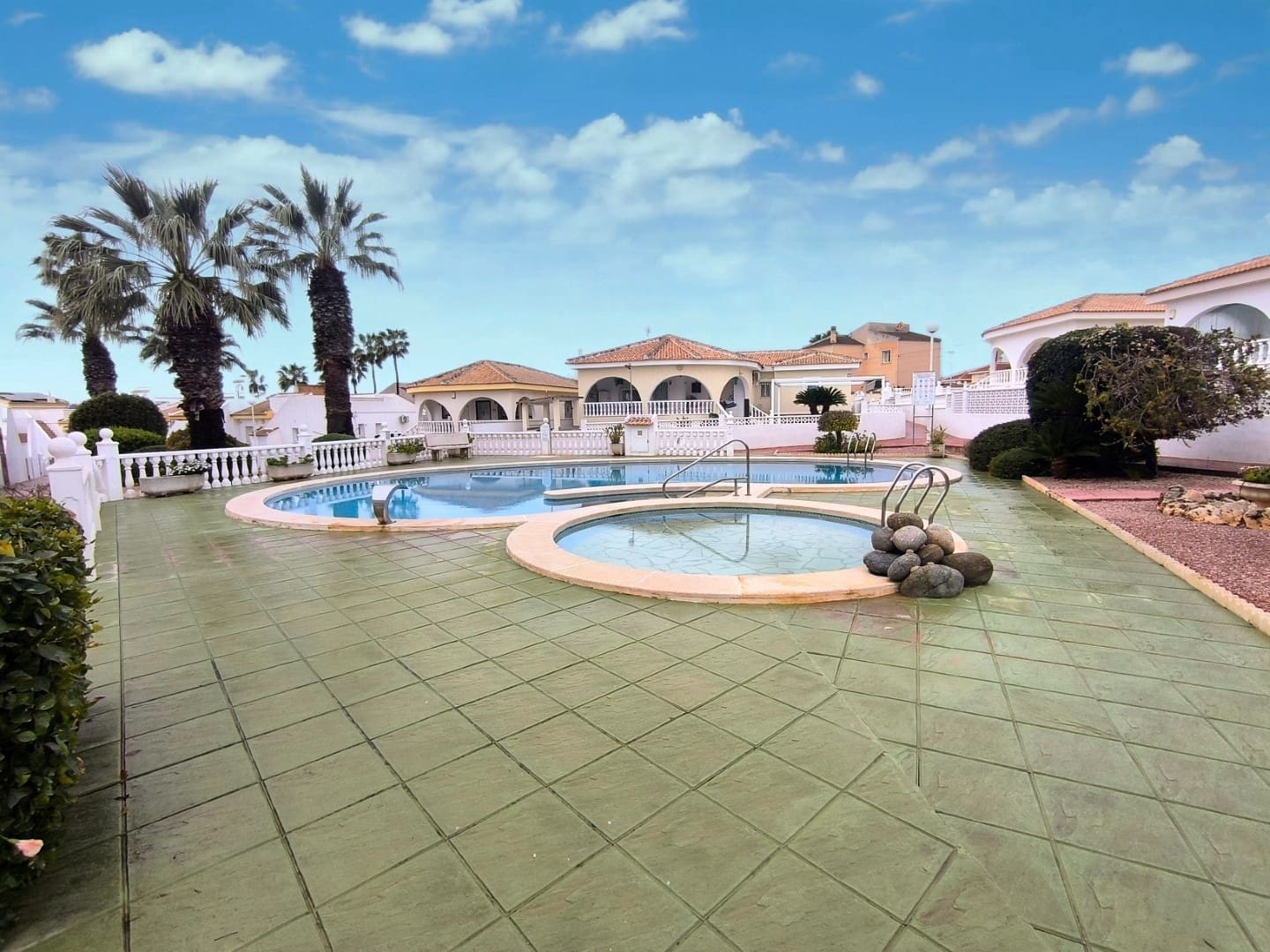 3 Zimmer Bungalow zu verkaufen in Benijofar mit Pool - 239.950 € (Ref: 9677727)