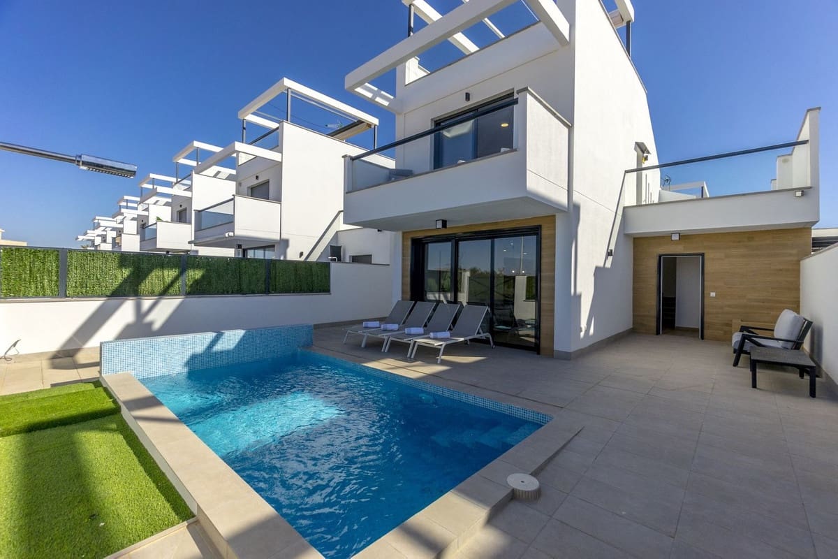 3 camera da letto Villa in vendita in Los Alcazares con piscina garage - 450.000 € (Rif: 9677733)