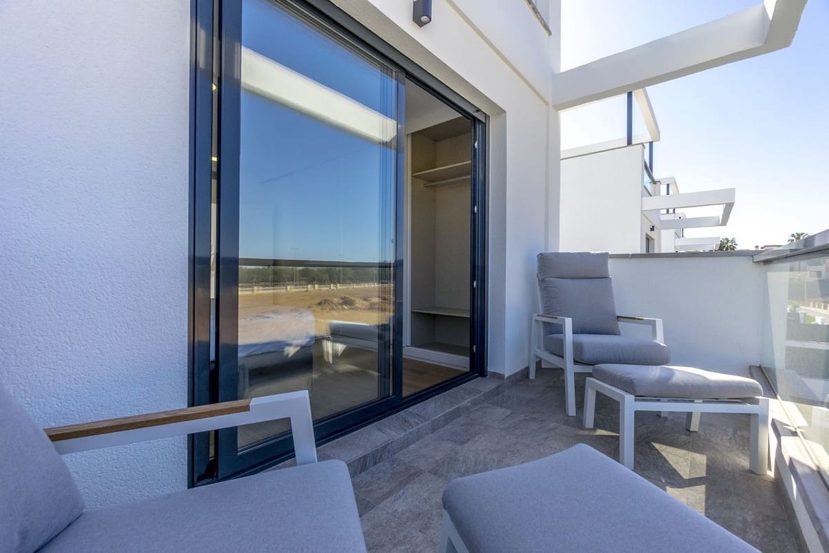 3 camera da letto Villa in vendita in Los Alcazares con piscina garage - 450.000 € (Rif: 9677733)