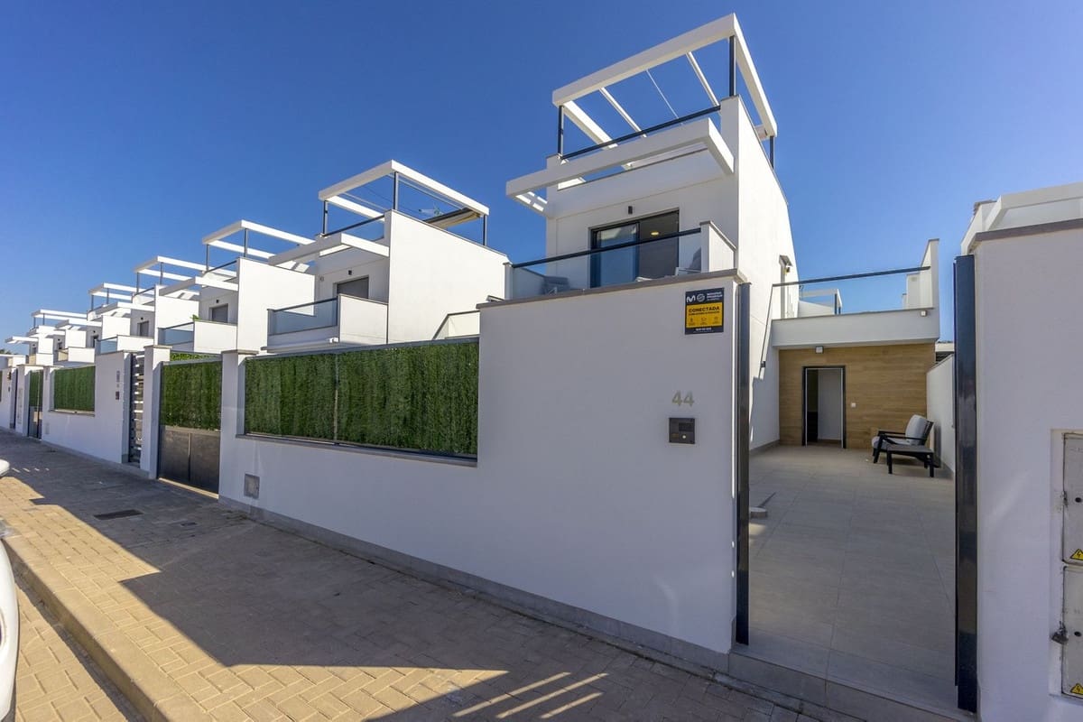 3 camera da letto Villa in vendita in Los Alcazares con piscina garage - 450.000 € (Rif: 9677733)