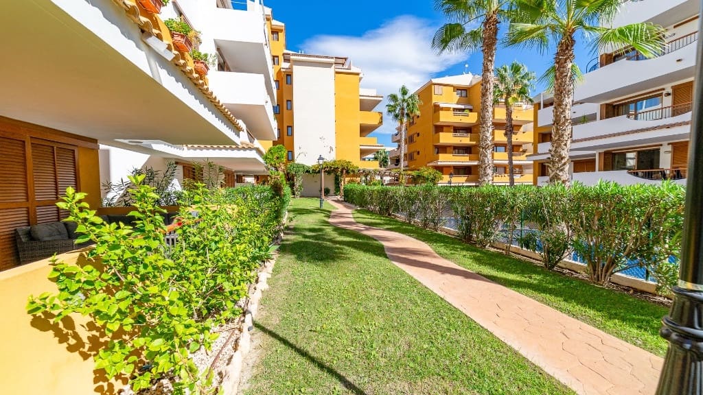 2 quarto Apartamento para venda em Orihuela - 260 000 € (Ref: 9685573)