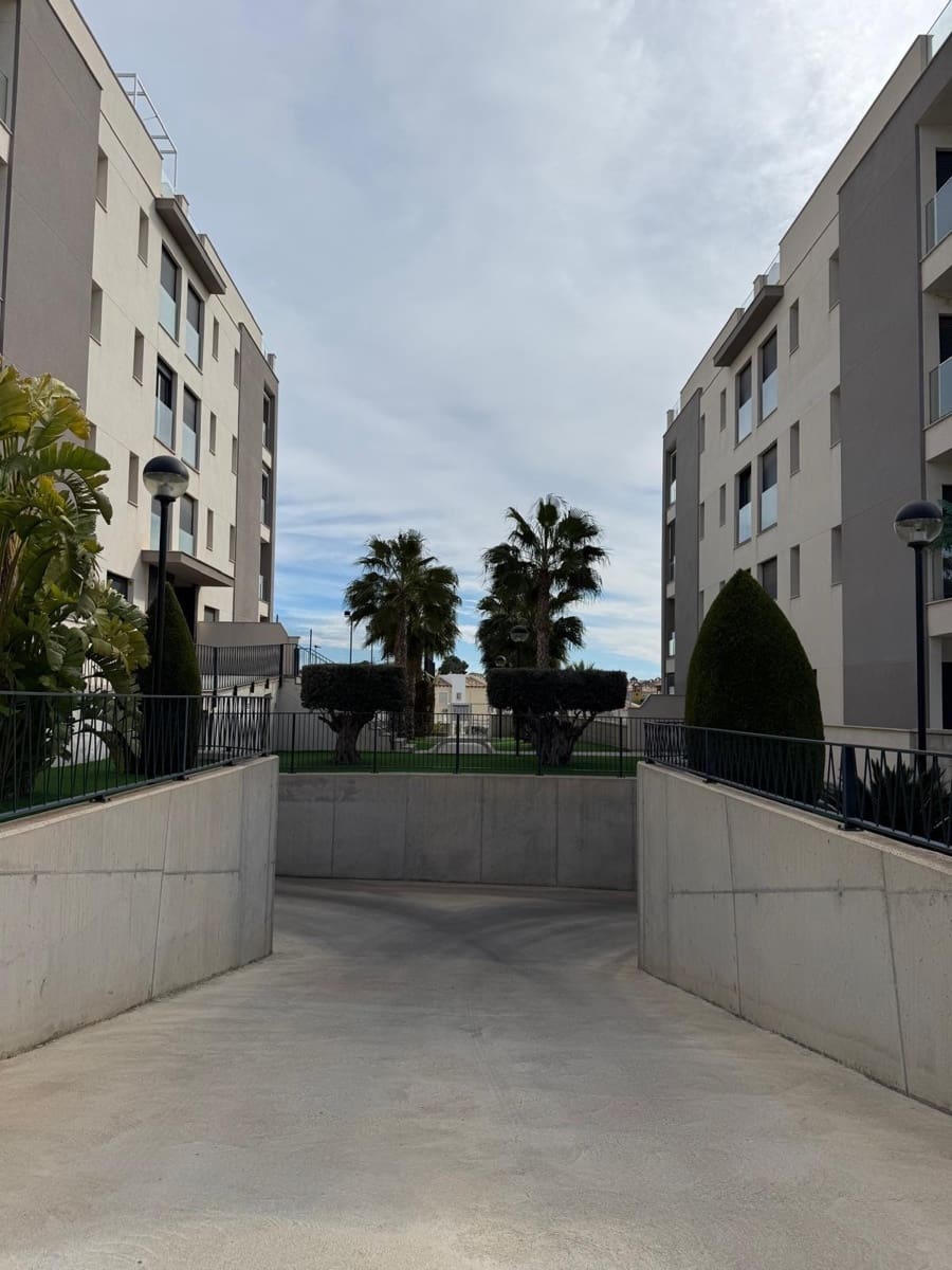 2 slaapkamer Appartement te koop in Orihuela - € 237.000 (Ref: 9685574)