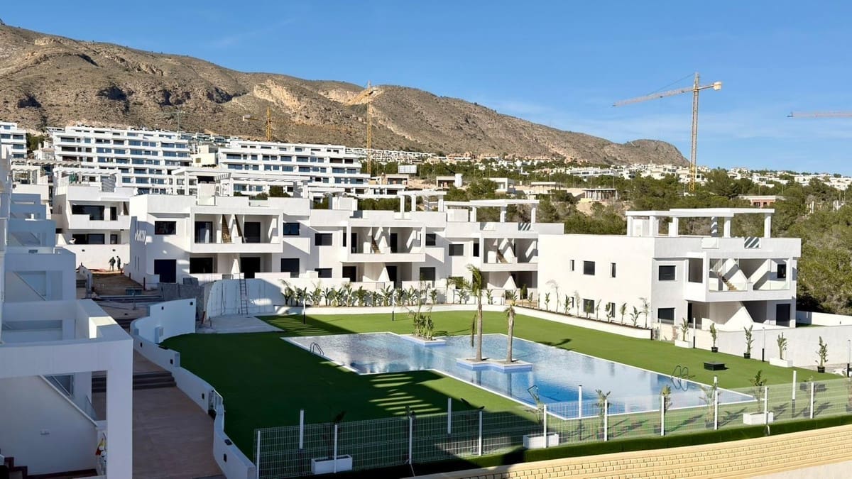 2 makuuhuone Bungalow myytävänä paikassa Finestrat - 410 000 € (Ref: 9685576)