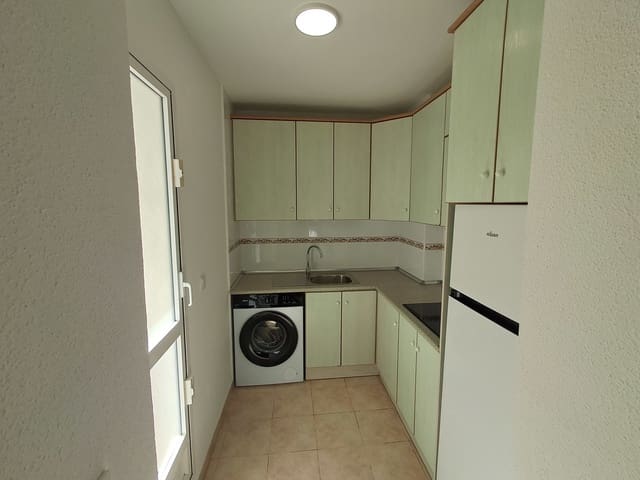 Apartamento de 2 habitaciones en La Zenia, Orihuela en venta con garaje - 165.000 € (Ref: 9694225)