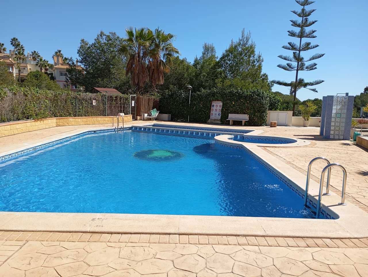 2 bedroom Apartment for sale in Villamartin with garage - € 174,000 (Ref: 9694233)