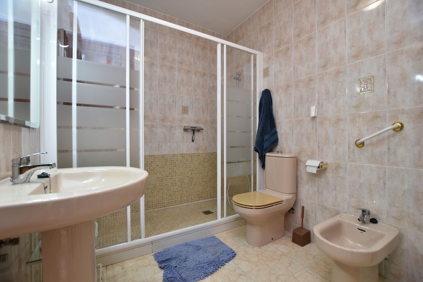 3 bedroom Beach Apartment for sale in Orihuela Costa - € 239,000 (Ref: 9694237)