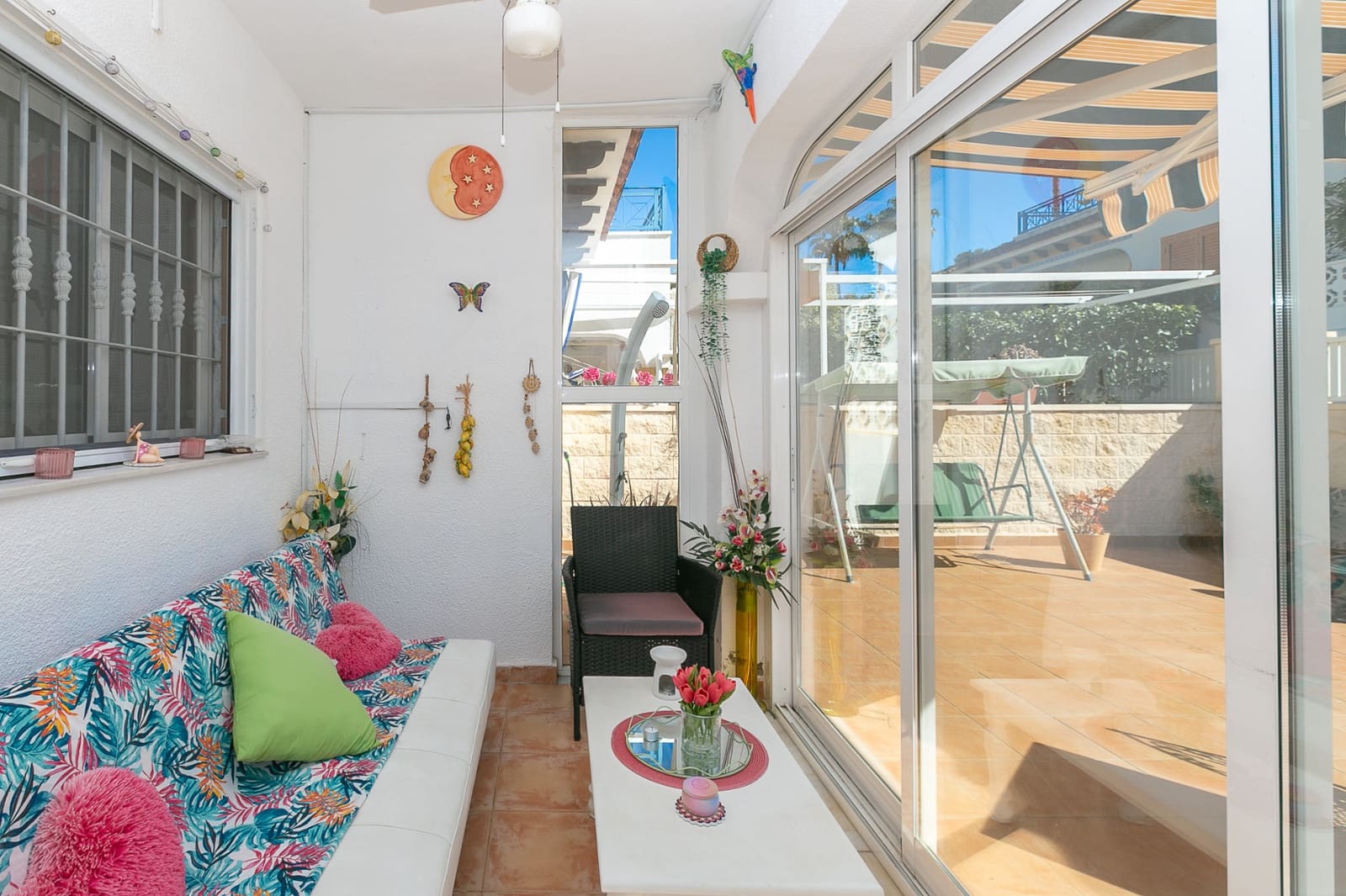 2 soverom Villa til salgs i Mil Palmeras med svømmebasseng - € 235 000 (Ref: 9702405)