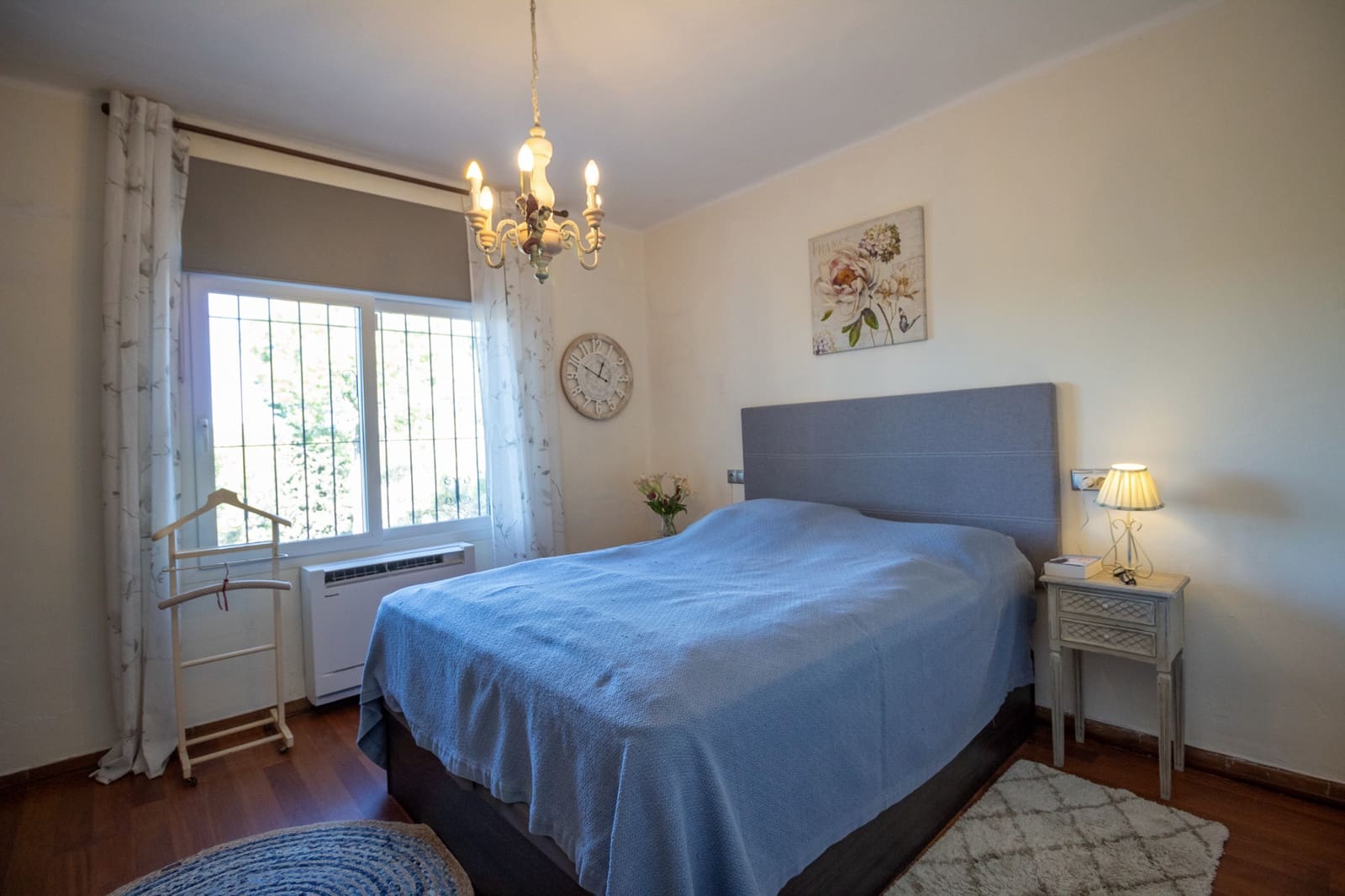 Chalet de 2 habitaciones en Villamartin en venta con piscina - 289.000 € (Ref: 9702411)