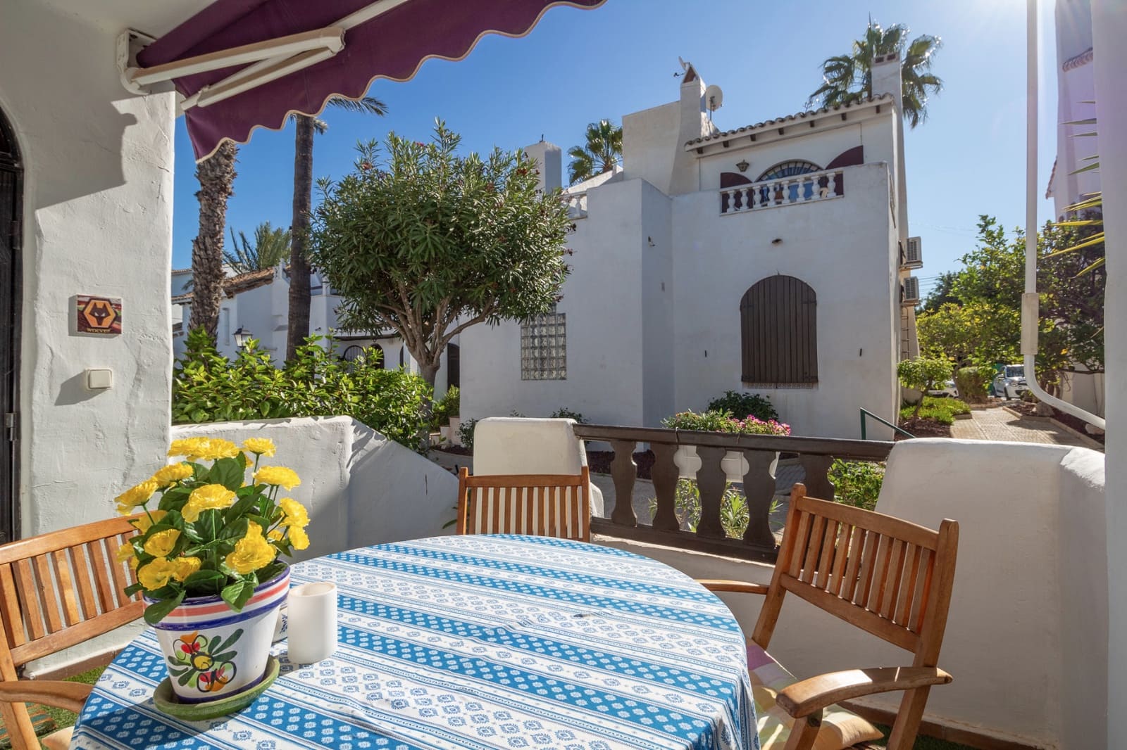 Chalet de 2 habitaciones en Villamartin en venta con piscina - 289.000 € (Ref: 9702411)