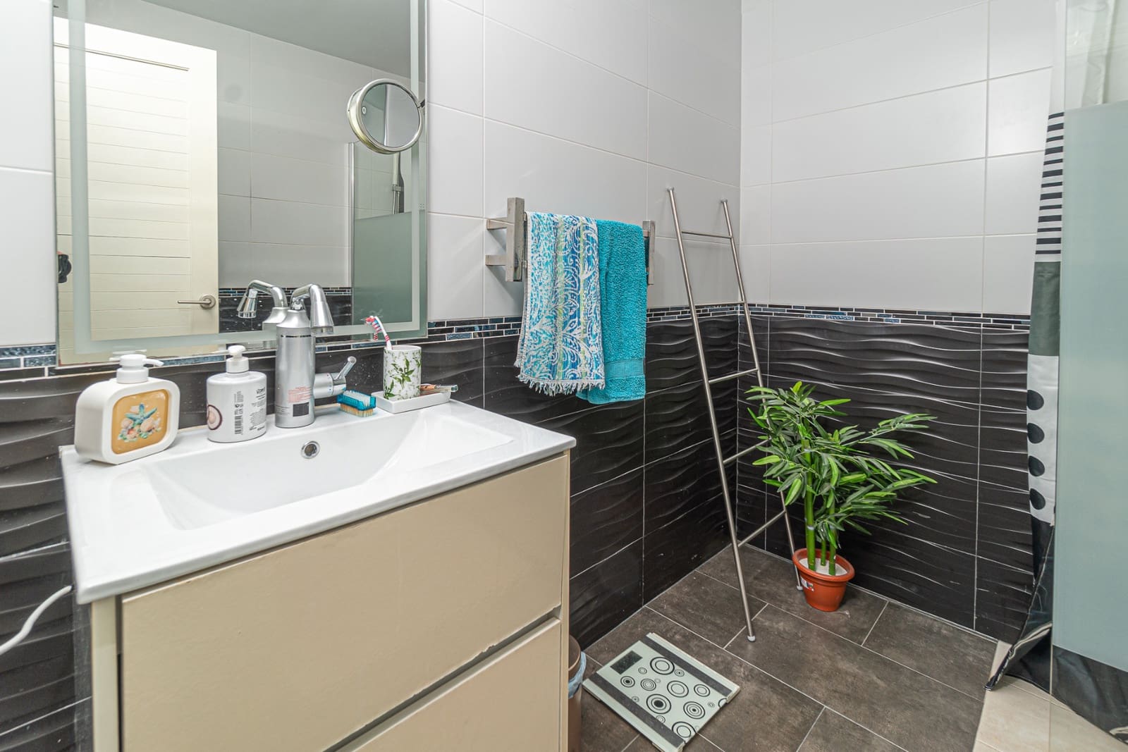 2 bedroom Villa for sale in Villamartin with pool - € 289,000 (Ref: 9702411)