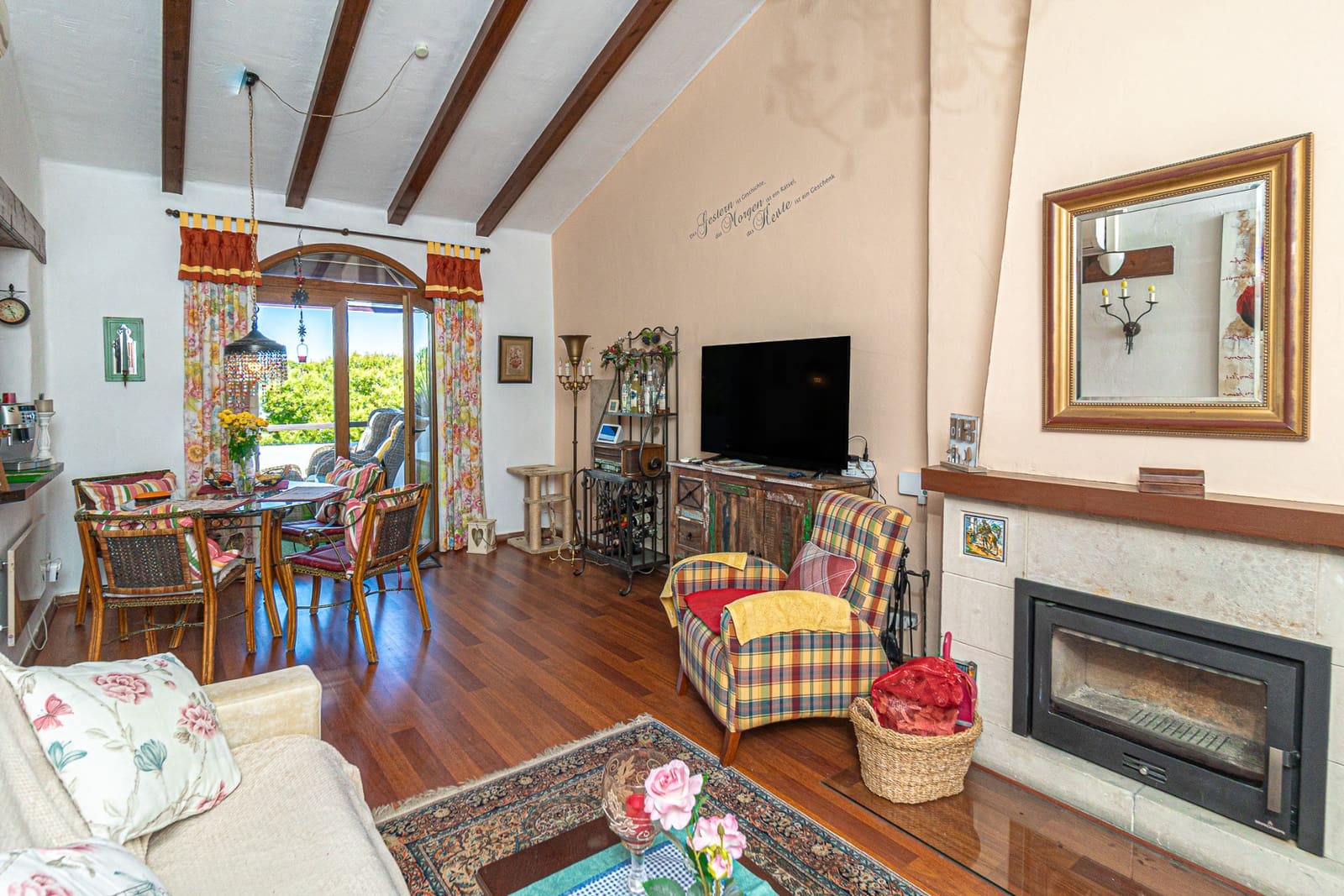 2 bedroom Villa for sale in Villamartin with pool - € 289,000 (Ref: 9702411)