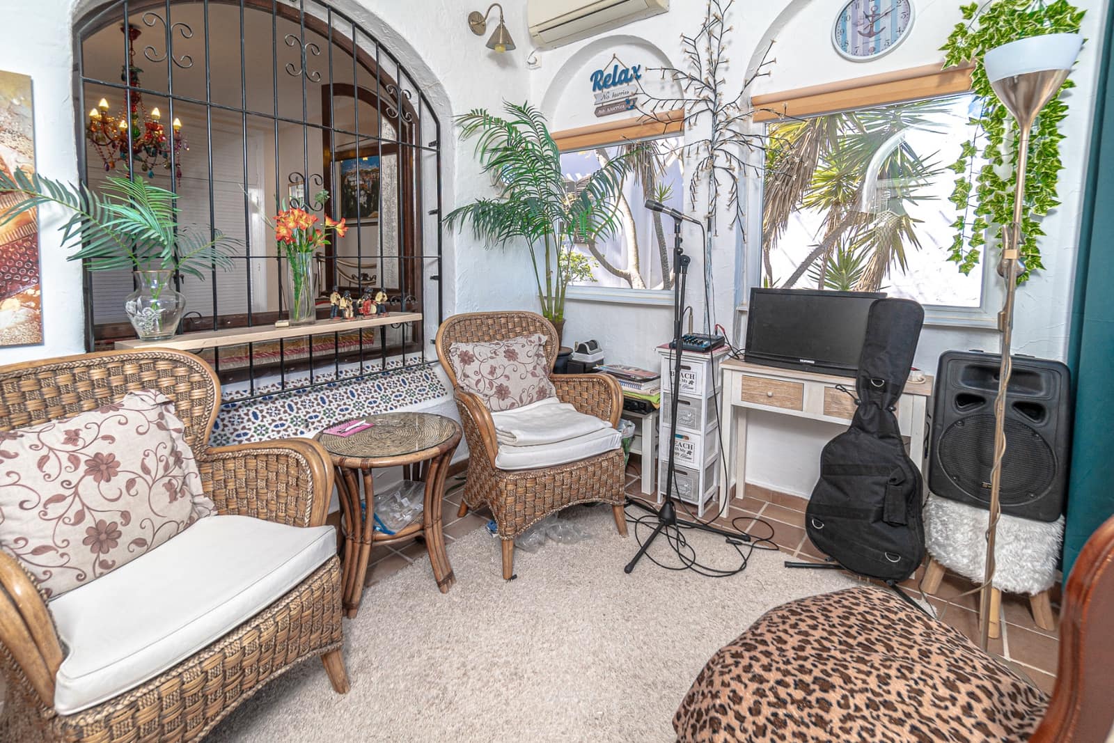 2 bedroom Villa for sale in Villamartin with pool - € 289,000 (Ref: 9702411)