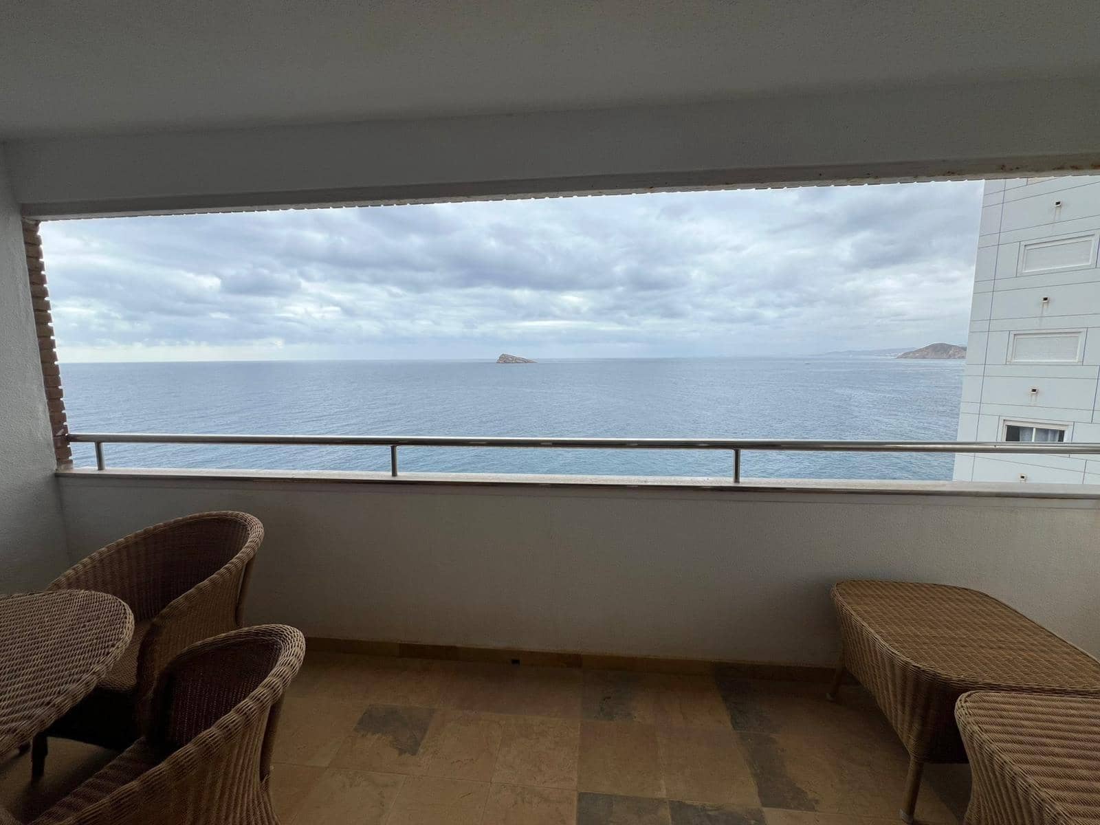 3 soveværelse Lejlighed til salg i Benidorm med swimmingpool - € 329.500 (Ref: 9702424)