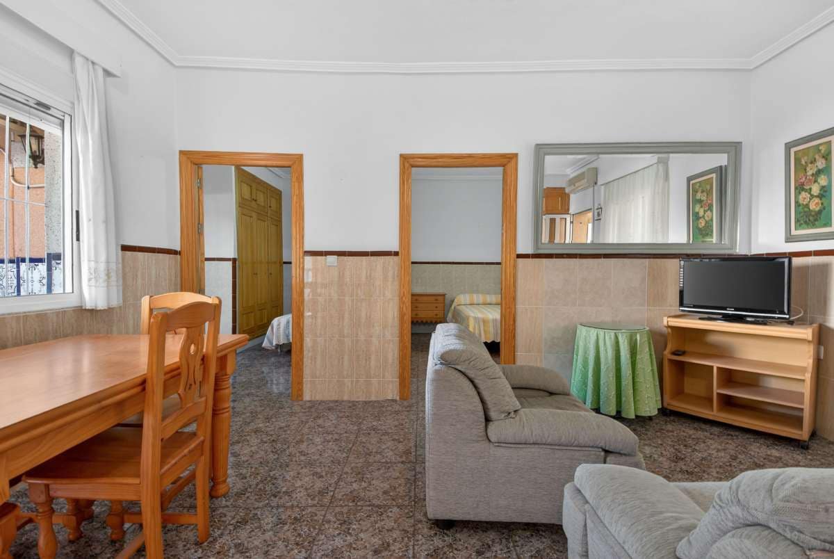 5 soveværelse Villa til salg i Los Cuarteros med garage - € 315.000 (Ref: 9702426)