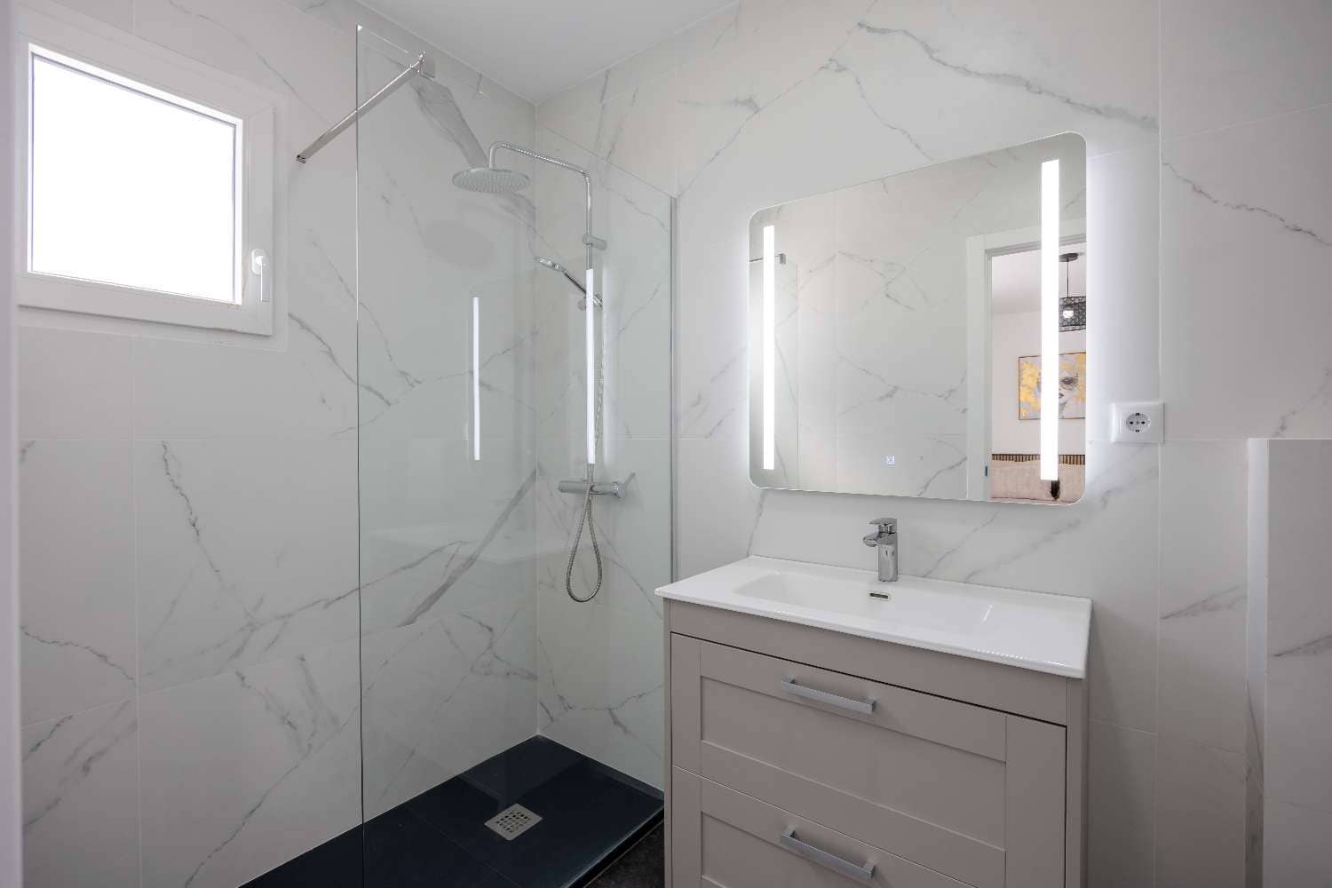 Bungalow de 3 habitaciones en Torrevieja en venta con piscina garaje - 269.000 € (Ref: 9702428)