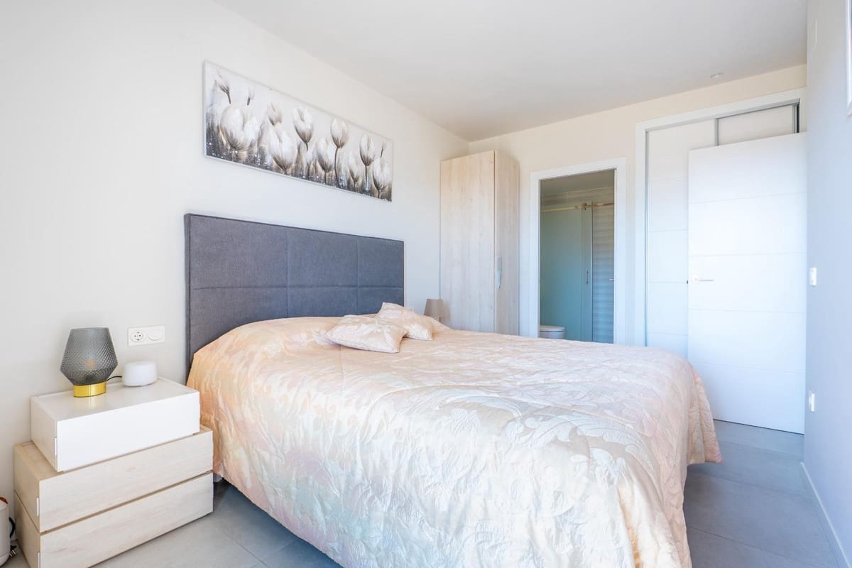 2 bedroom Apartment for sale in Orihuela with pool garage - € 265,000 (Ref: 9702430)