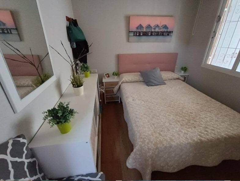 1 chambre Appartement à vendre à Torrevieja avec piscine - 117 000 € (Ref: 9713484)