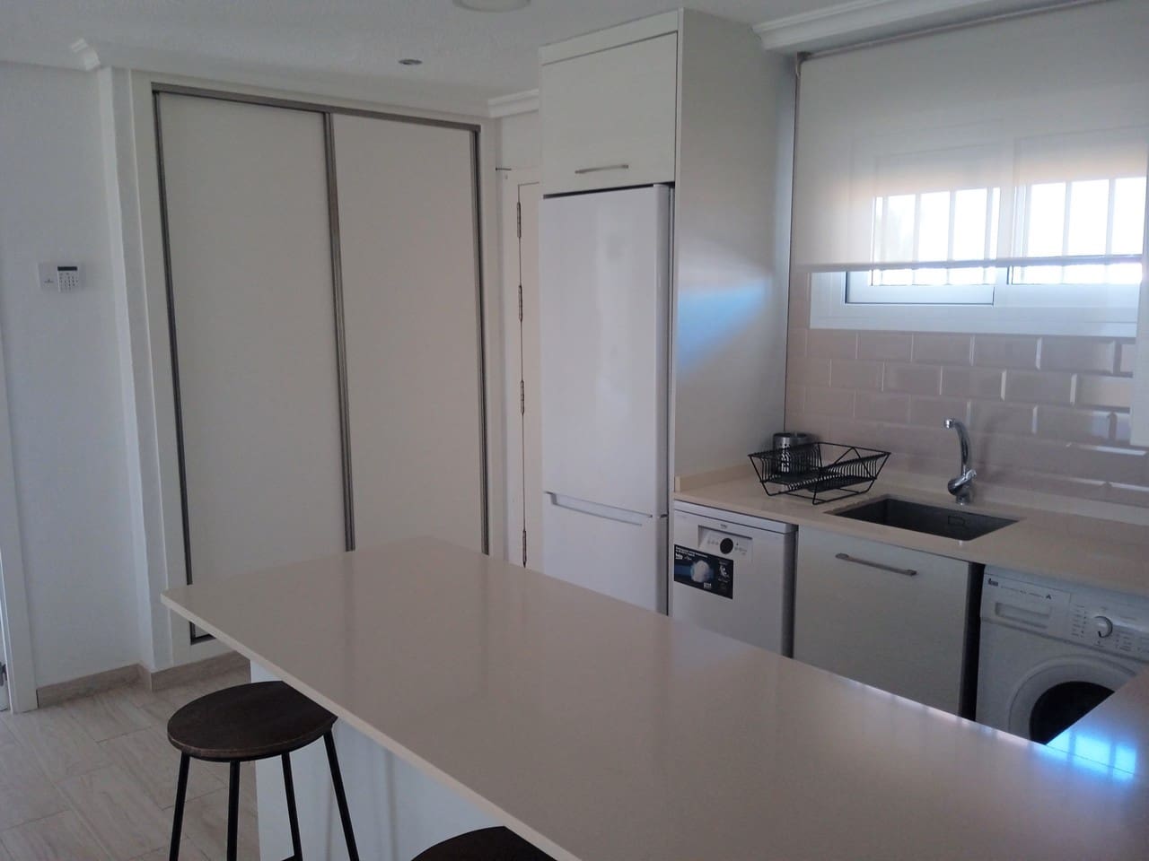 3 bedroom Apartment for sale in Mil Palmeras with garage - € 450,000 (Ref: 9723842)
