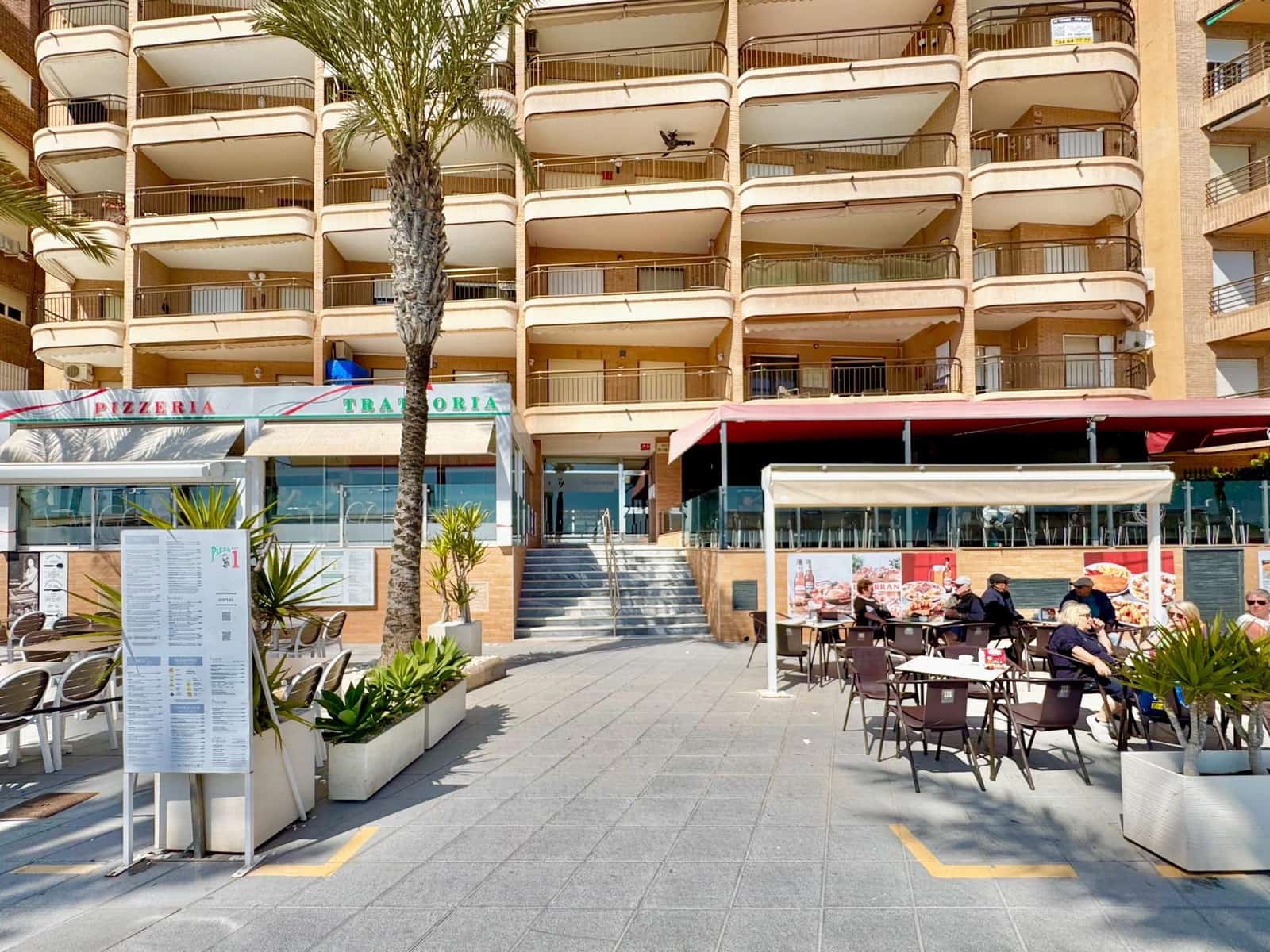 3 sovrum Lägenhet till salu i Torrevieja - 360 000 € (Ref: 9729440)