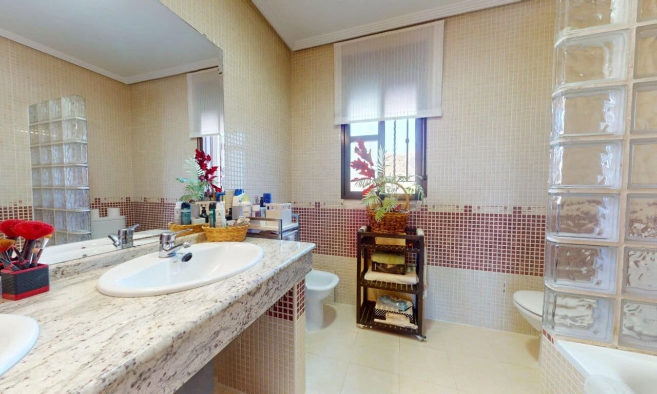 5 soveværelse Finca/Landehus til salg i La Campana - € 880.000 (Ref: 9729443)